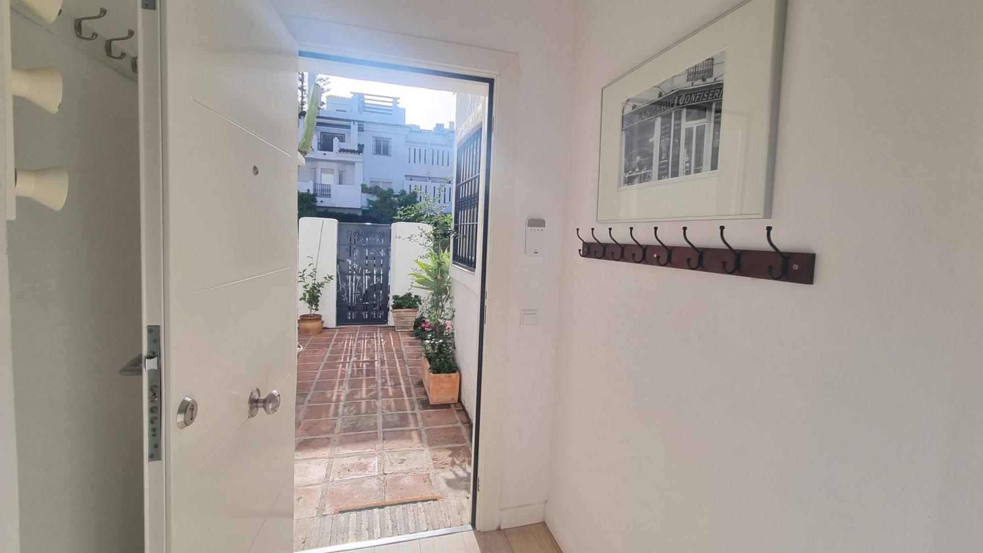 4 Bed House With Pool Walk To Puerto Banus Fast Internet Villa Marbella Ngoại thất bức ảnh